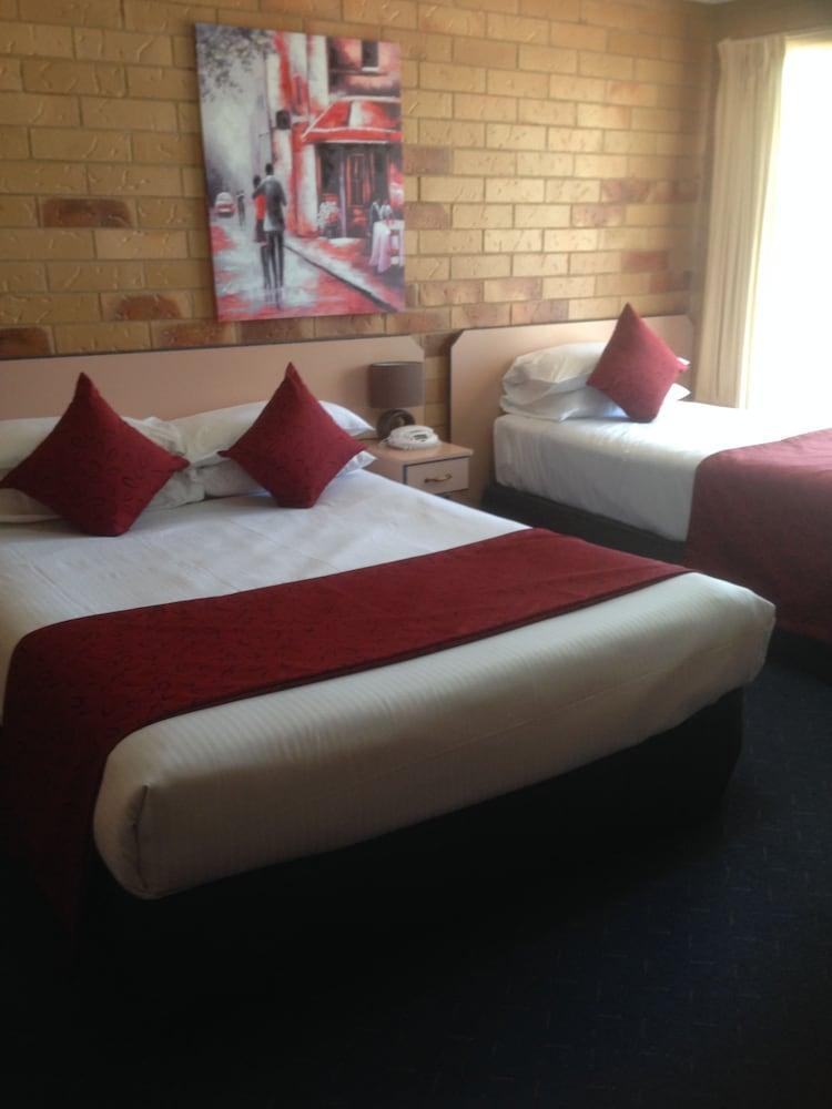 North Parkes Motel Bagian luar foto