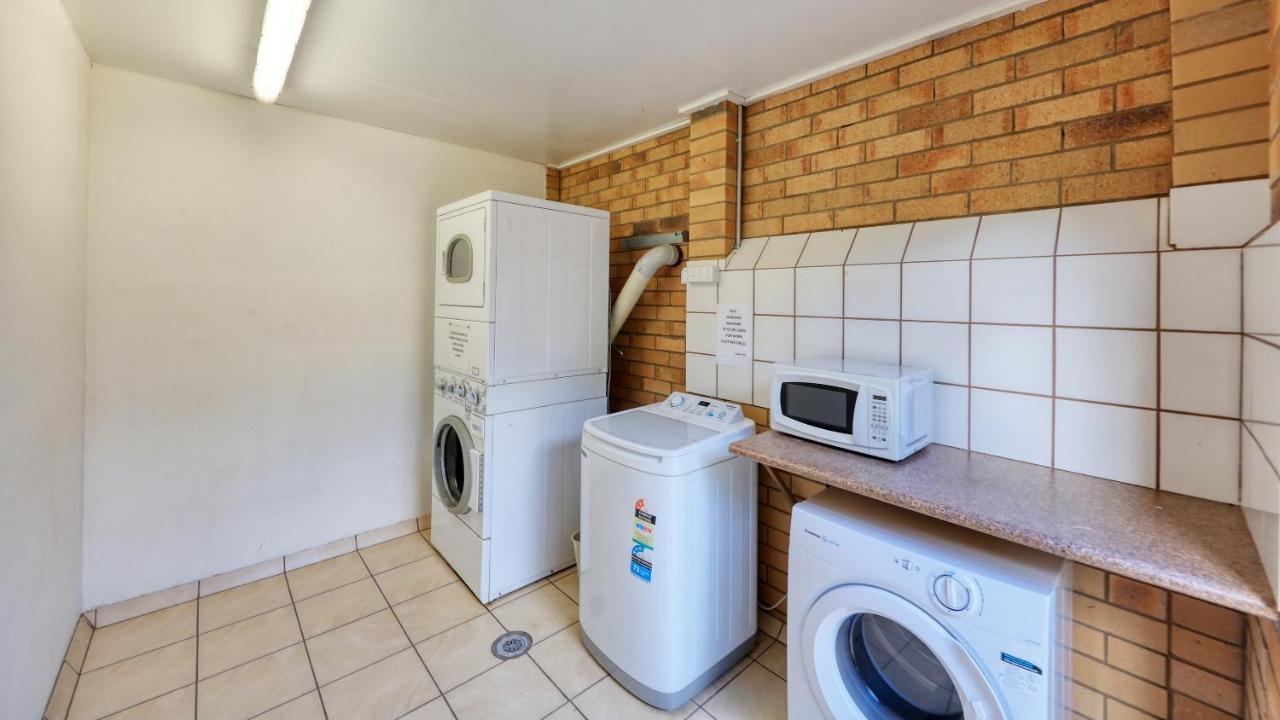 North Parkes Motel Bagian luar foto