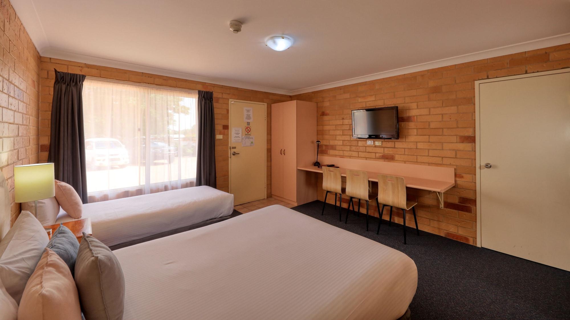 North Parkes Motel Bagian luar foto