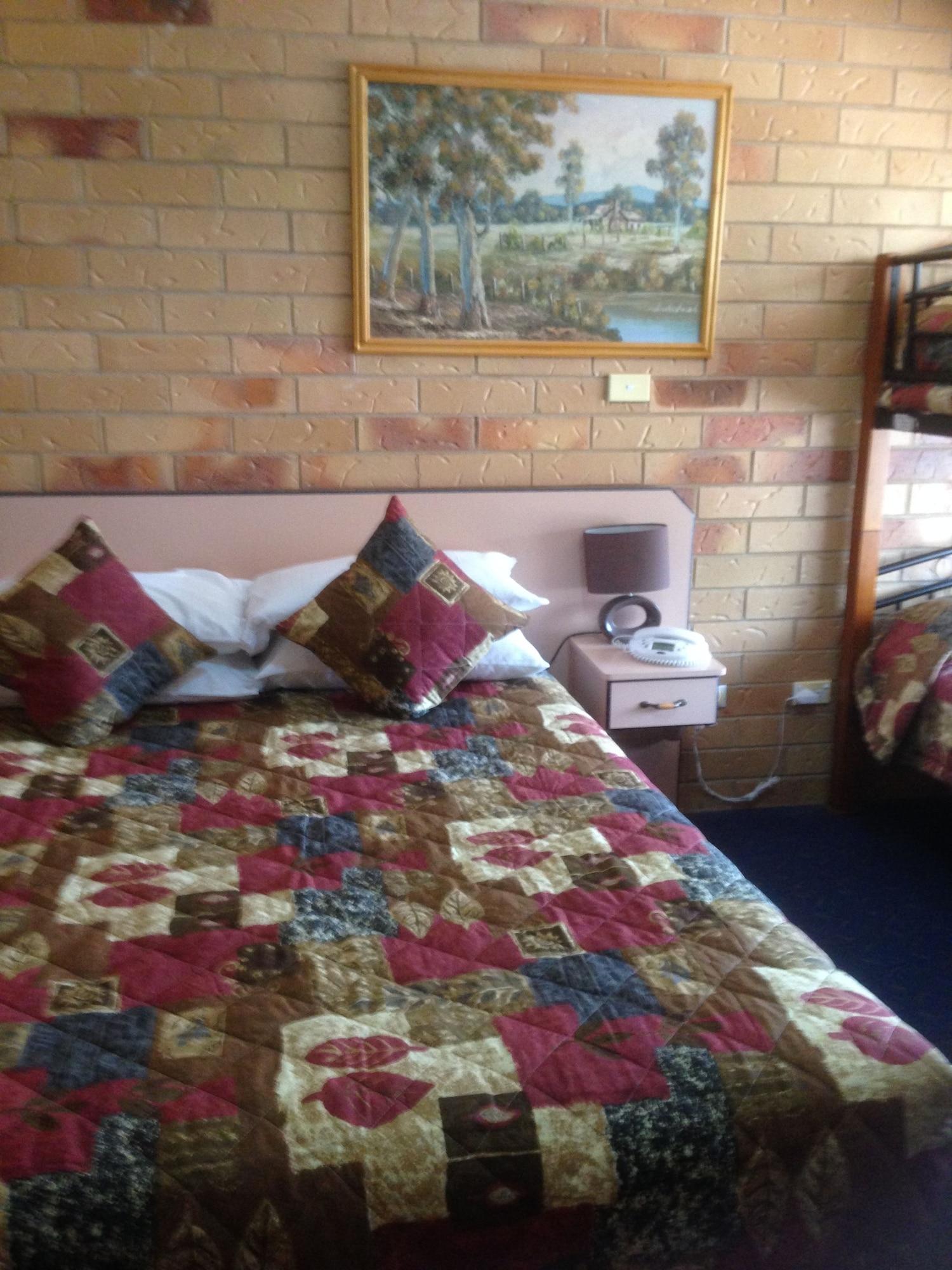 North Parkes Motel Bagian luar foto